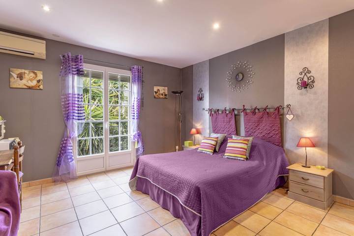 Chambre d’hôte pour 5 personnes, avec balcon et jardin, animaux acceptés - 1