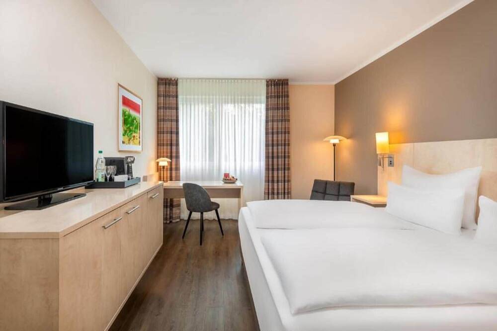 Ganze Wohnung, Sunday Hotel Bielefeld Standard King Zimmer in Bielefeld, Nordrhein-Westfalen