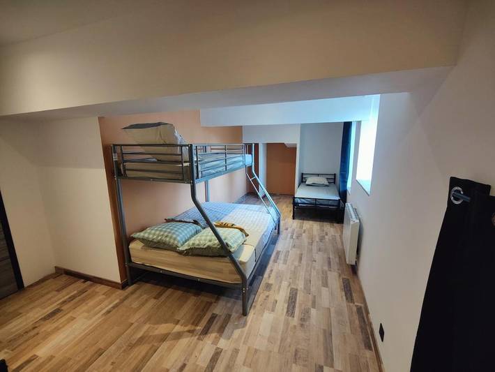 Location de vacances pour 11 personnes, avec jardin ainsi que vue et terrasse, animaux acceptés à Mercurey - 3