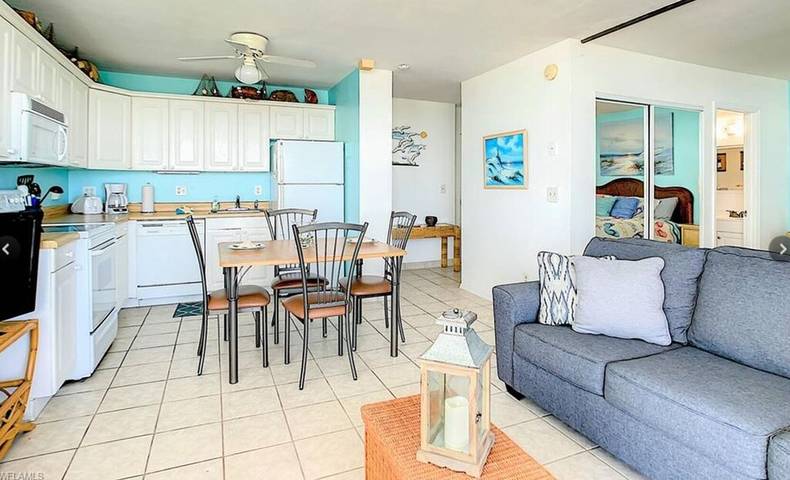 Vacation rental for 4 people, with hot tub and balcony in Fort Myers Beach