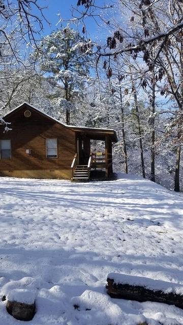 Glamping for 2 Guests in Ozark Mountains, Arkansas, Picture 3