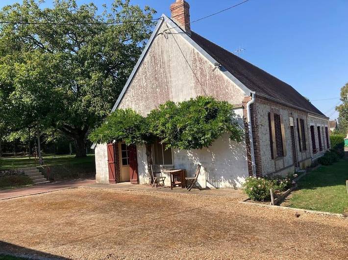 Gîte pour 7 personnes, avec vue et jardin à Montigny-le-Chartif