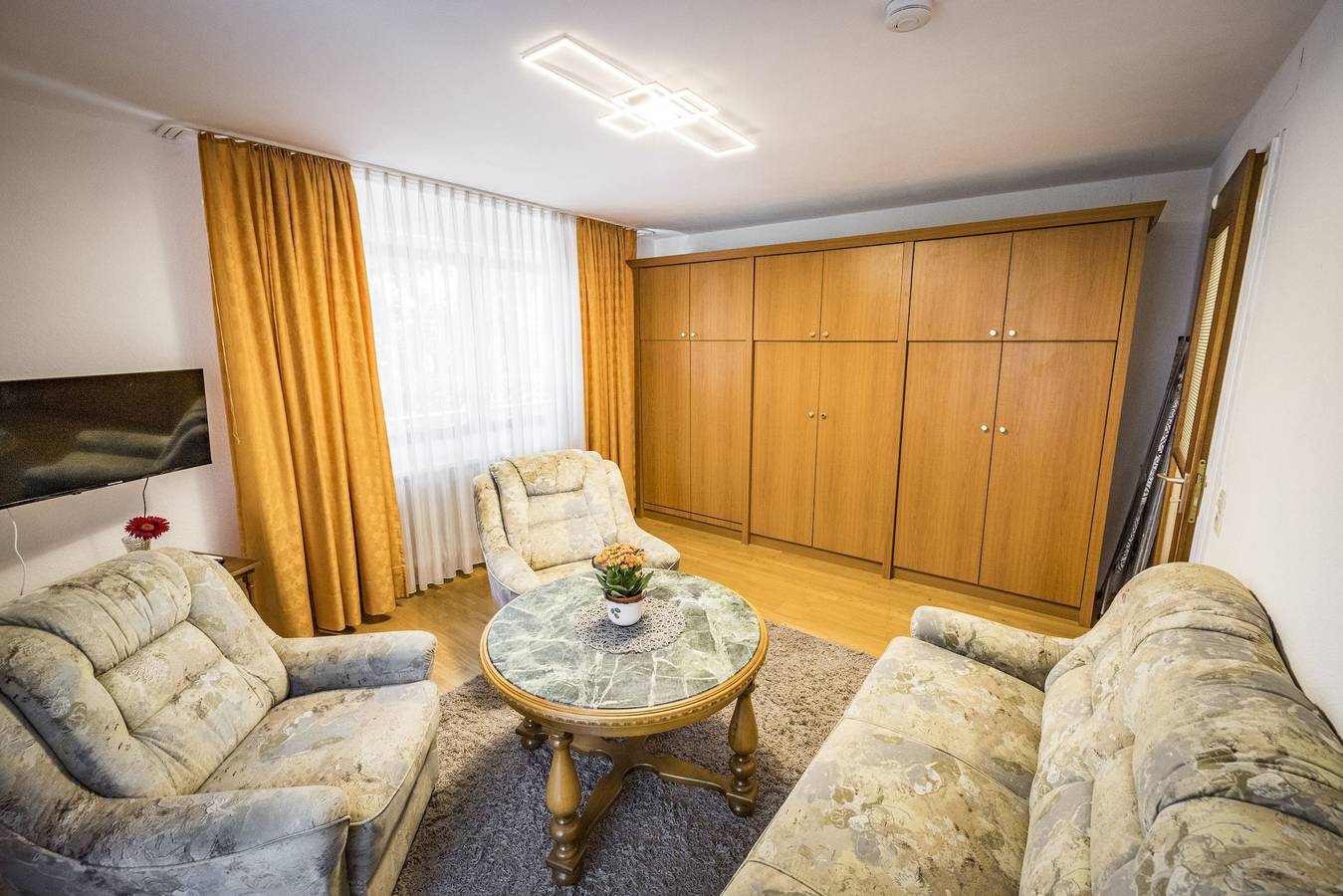 Ganze Ferienwohnung, Ferienwohnung Sophia - Ferienwohnung Sophia, 60qm, 1 Schlafzimmer, Balkon mit Bergblick in Bad Reichenhall, Berchtesgadener Alpen