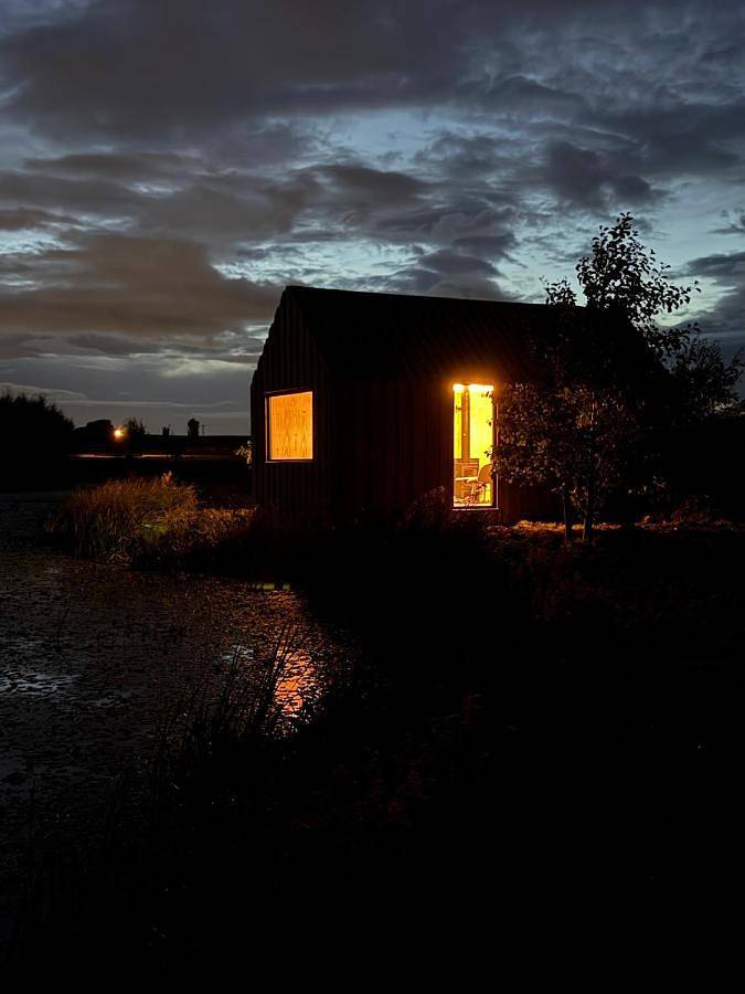 Camping für 2 Personen, mit Seeblick und Garten sowie Terrasse und Ausblick in Nordirland - 3