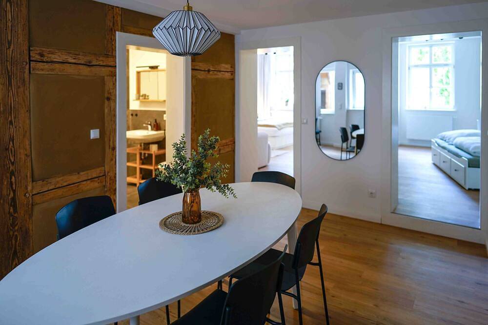 Ganze Wohnung, Apartment-Design-Eigenes Badezimmer-Blick auf den in Coburg, Oberes Maintal - Coburger Land