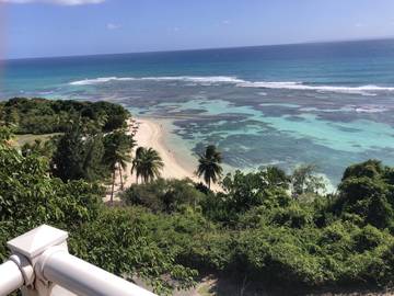 Gîte pour 2 personnes, avec jardin ainsi que piscine et terrasse dans Pointe-à-Pitre