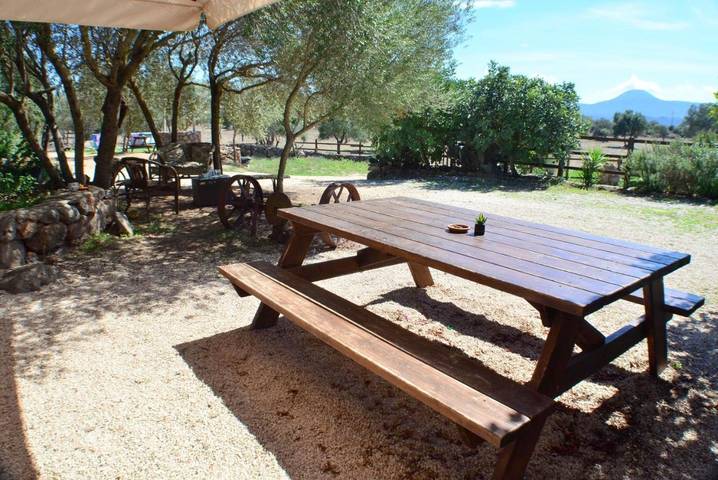 Agriturismo per 2 persone, con Terrazza e Giardino nonché Panorama a Dorgali