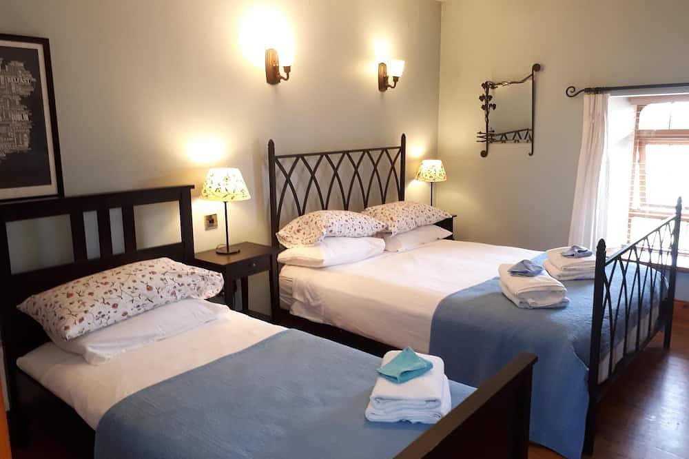 Spectacular Coach House on The Doorstep of Killarney National Park, The Priory in Scrahane, Killarney