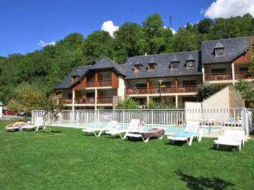 Gîte pour 6 personnes, avec sauna et vue sur le lac ainsi que terrasse et jardin, animaux acceptés dans Lac de Génos-Loudenvielle