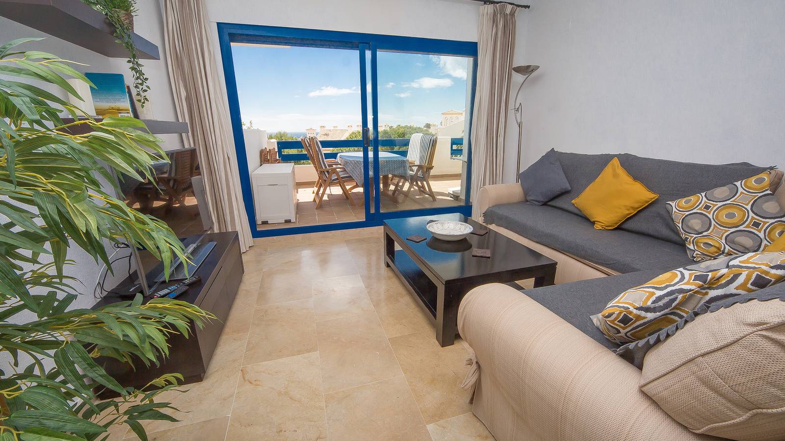 Apartamento entero, Duquesa Suites 303 in Duquesa Regent, Manilva