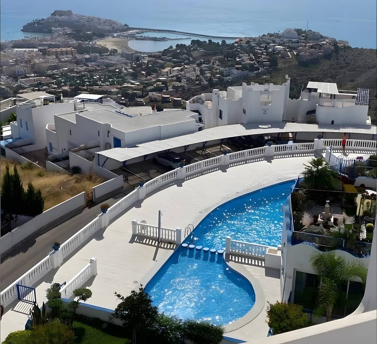 Apartamento entero, Apartamento 'Perlazul' con vistas panorámicas desde la piscina exterior,piscina interior climatizada in Peñíscola, Costa del Azahar