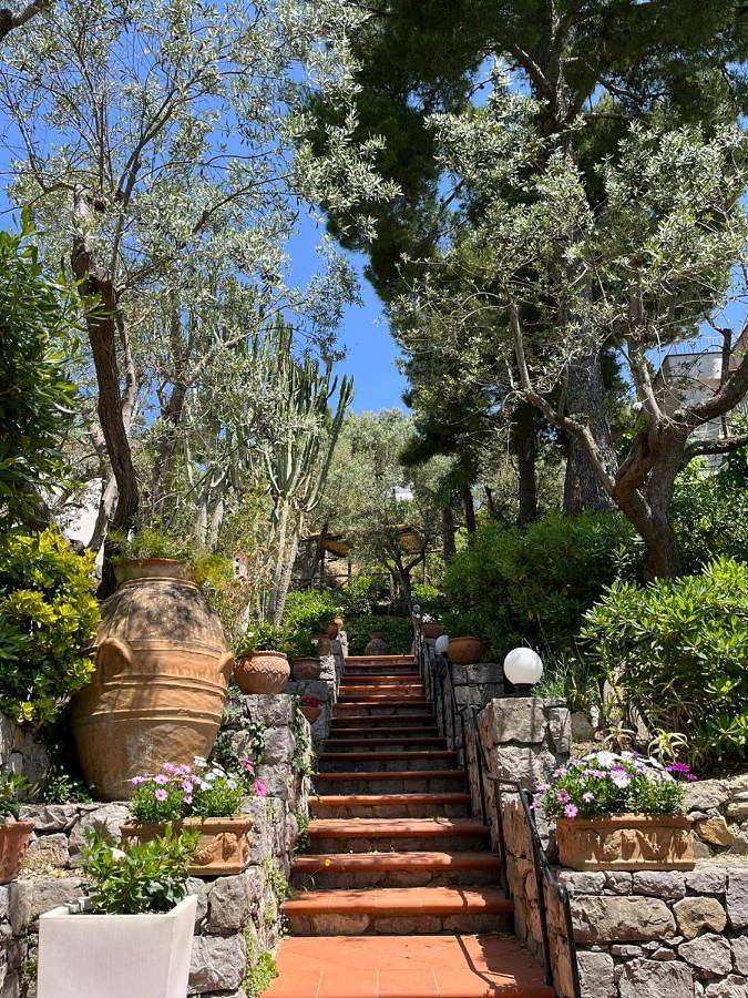 Appartamento per 8 persone, con giardino e idromassaggio a Nerano