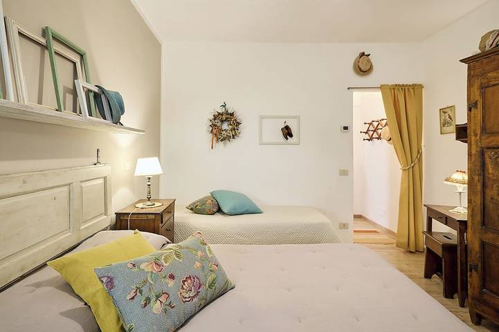 Appartamento intero, Villa PoliFlora è un moderno appartamento a Monticchiello di Pienza in Toscana. in Pienza, Val d’Orcia
