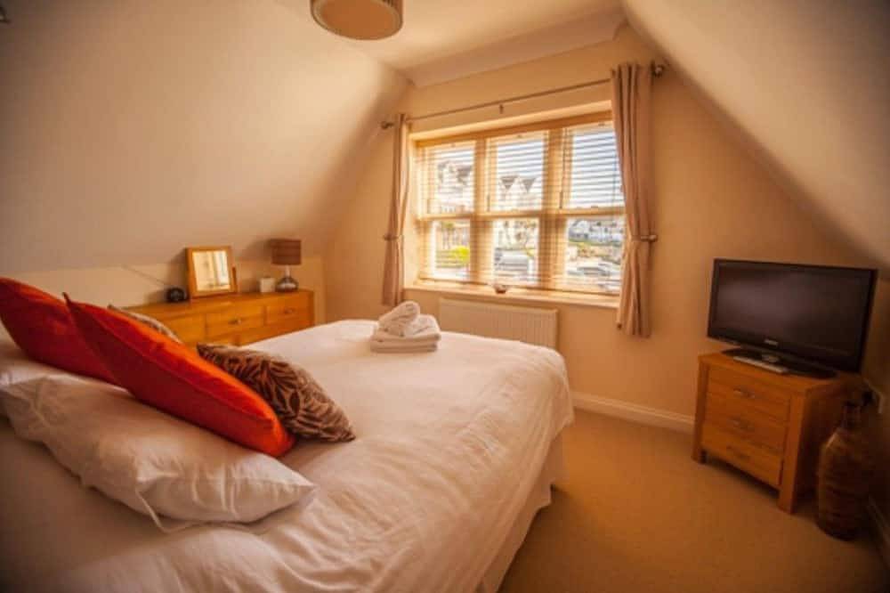 Entire apartment, Lovely 2 bed apartment opposite main beach on Esplanade with fab seaviews ! in Woolacombe, Devon