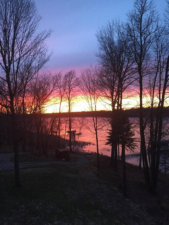 Fallraten nur 99 $. 00 eine Nacht! Bestes Angeln des Jahres mit wechselnden Bäumen! in Cass County