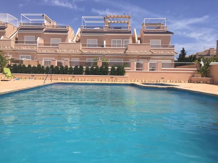 Apartamento para 4 personas, con Terraza y Piscina para niños en Torre de la Horadada