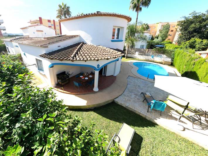 Villa für 6 Personen, mit Terrasse und Garten in Dénia - 2