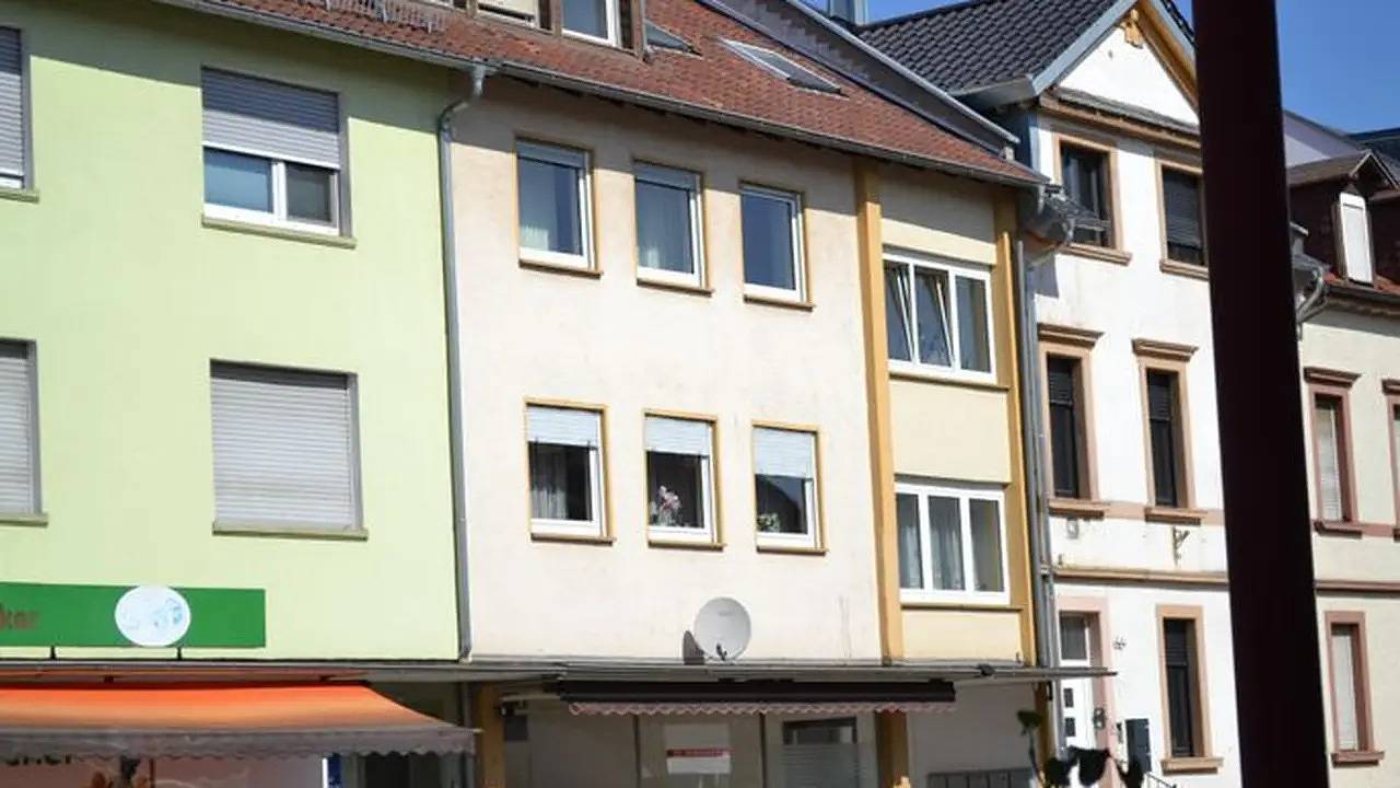 Ganze Ferienwohnung, Ferienwohnung für 6 Personen (74 m²) in Neustadt an der Weinstraße in Neustadt-Stadtmitte, Neustadt an der Weinstraße