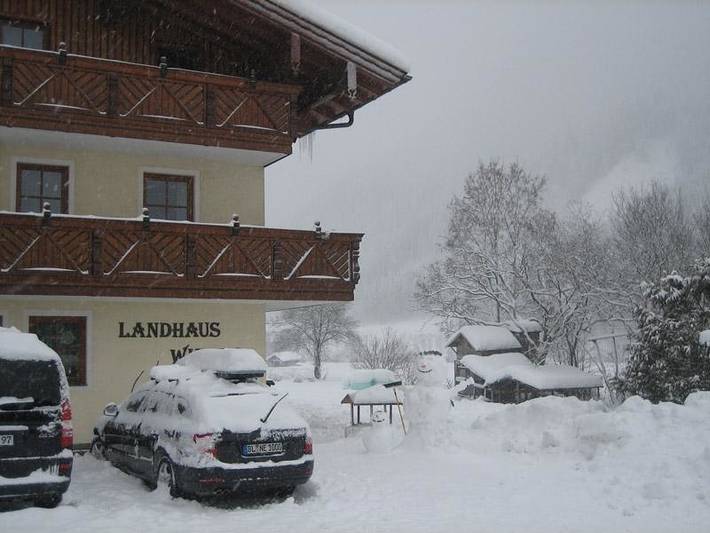 Ferienwohnung für 4 Personen, mit Balkon und Garten sowie Sauna in Flachau - 3