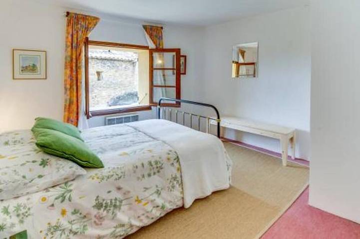 Location de vacances pour 6 personnes, avec jardin à Uchaux - 3