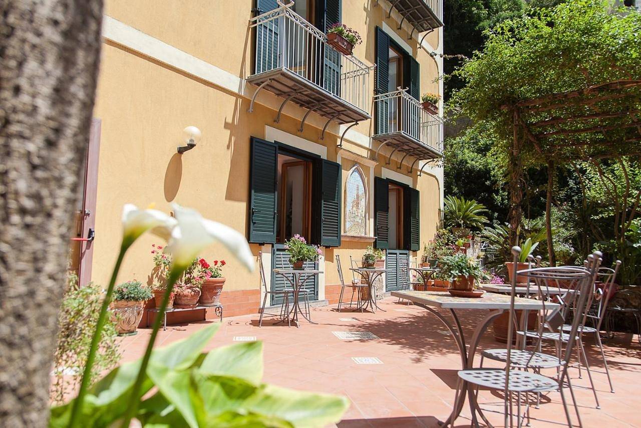Hotel L'Argine Fiorito in Atrani, Sorrento Coast