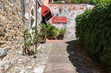 Chambre d’hôte pour 3 personnes, avec jardin à Noli