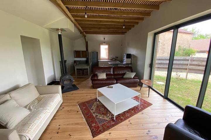 Gîte pour 4 personnes, avec jardin et terrasse, animaux acceptés à Doissat