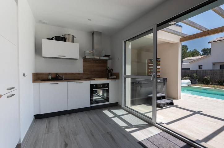 Location de vacances pour 10 personnes, avec Jacuzzi et Terrasse ainsi que Jardin et Piscine à Saint-Augustin - 3