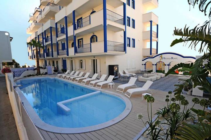 Appartamento per 7 persone, con Balcone e Terrazza nonché Giardino e Piscina a Tortoreto Lido