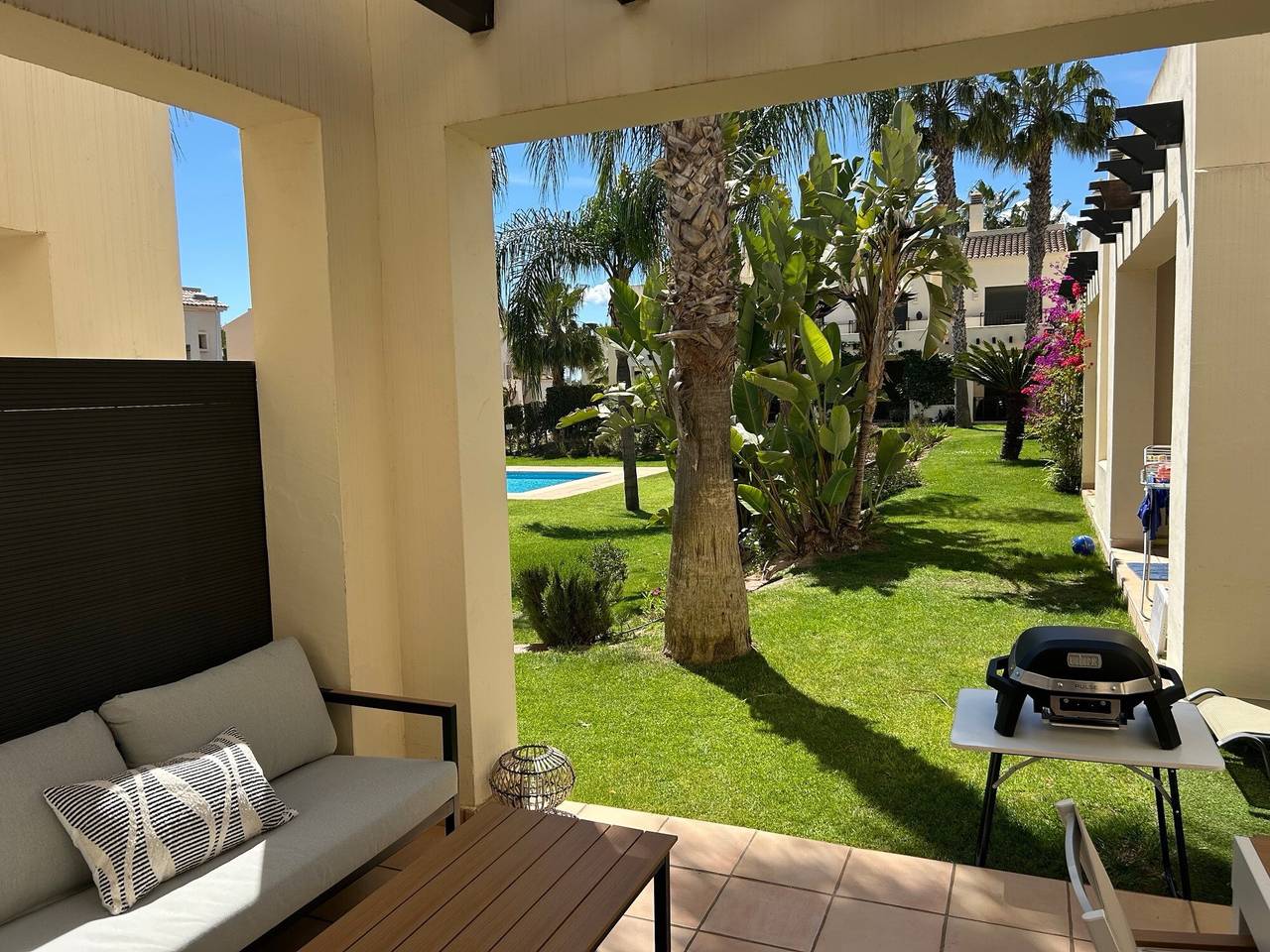 Casa Thomas Ii Esquina Adosada con Piscina Compartida, Wi-Fi y Aire Acondicionado in Roda Golf, San Javier