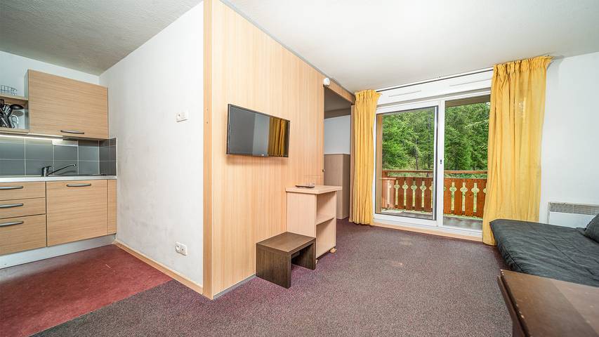 Location de vacances pour 6 personnes, avec balcon et piscine à Allos