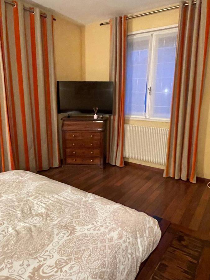 Chambre d’hôte pour 2 personnes, avec piscine et jardin dans Etang De L Or - 2