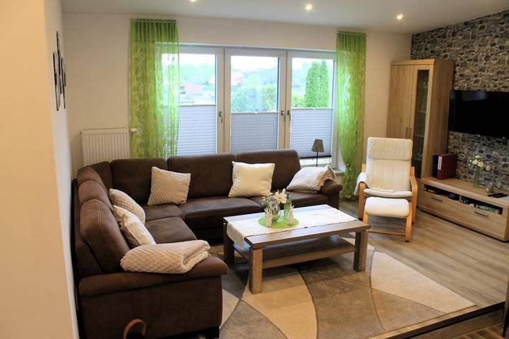 Ferienwohnung für 4 Personen, mit Balkon, kinderfreundlich in Ihlow - 2