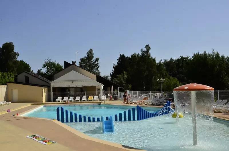 3-Zimmer-Mobilheim für 4/6 Personen, klimatisiert in Pont-de-Salars, Aveyron