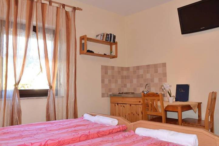 Appartamento intero, Double room with shared shower no. 1 and 2 in Arnsberg, Hochsauerlandkreis