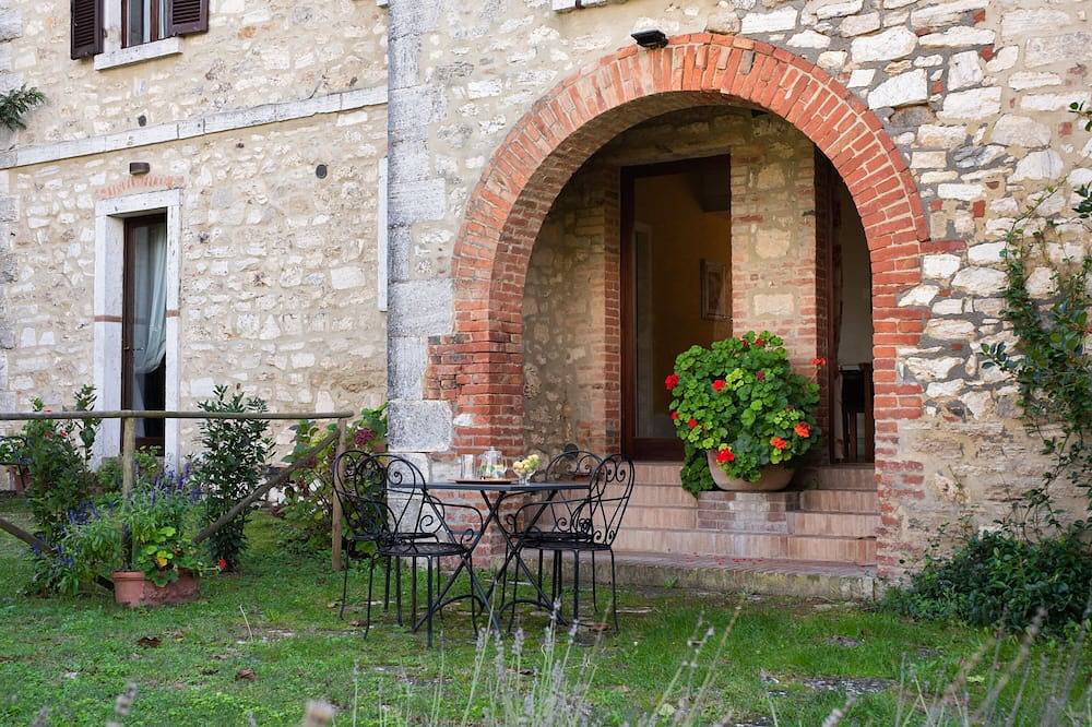 Ganze Wohnung, Podere Sant'Alessandro - Dalì Ferienwohnung in Rapolano Terme, Siena Provinz