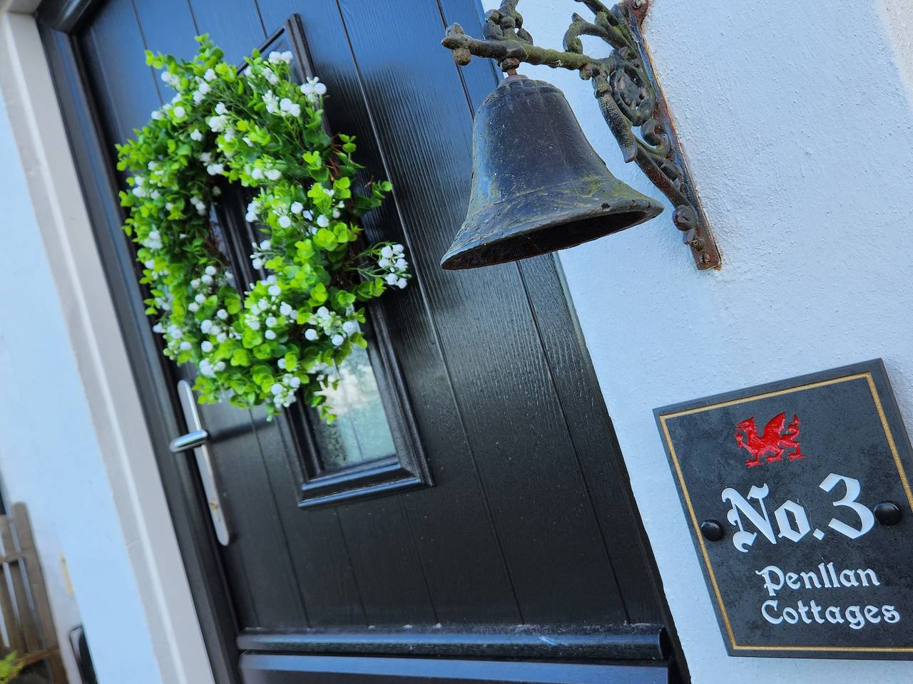 3 Penllan Cottages in Flintshire