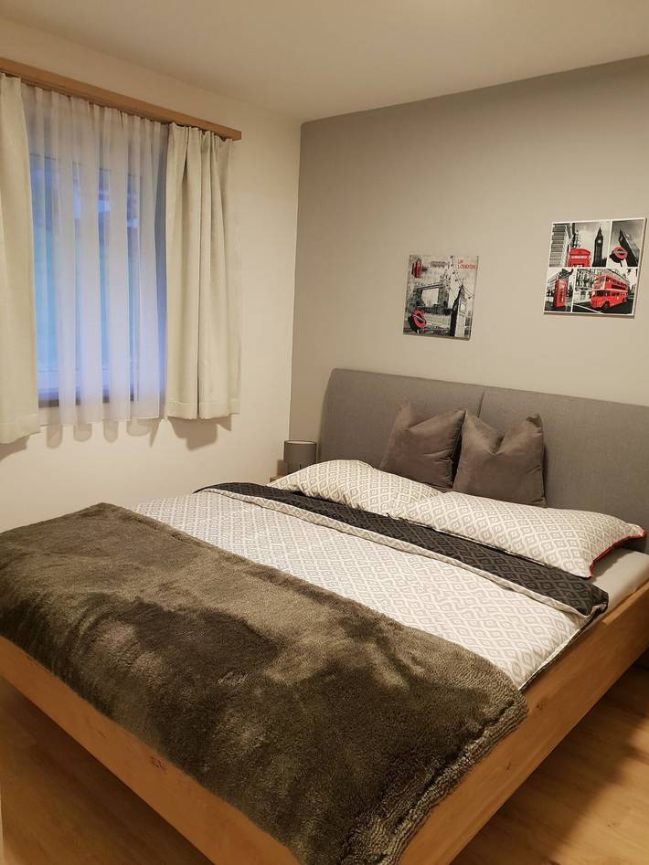 Ganze Wohnung, Ferienwohnung Unterlechner - Apt 1" mit Bergblick, privater Terrasse und Wlan in Vomp, Bezirk Schwaz