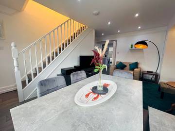 Glamping for 7 People in Rye, High Weald, Photo 1