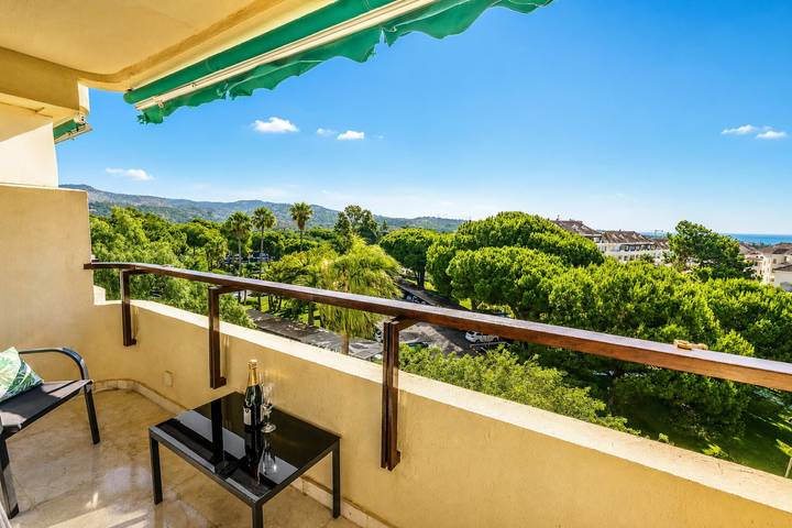 Ferienwohnung für 6 Personen, mit Meerblick und Terrasse sowie Pool in Marbella - 2