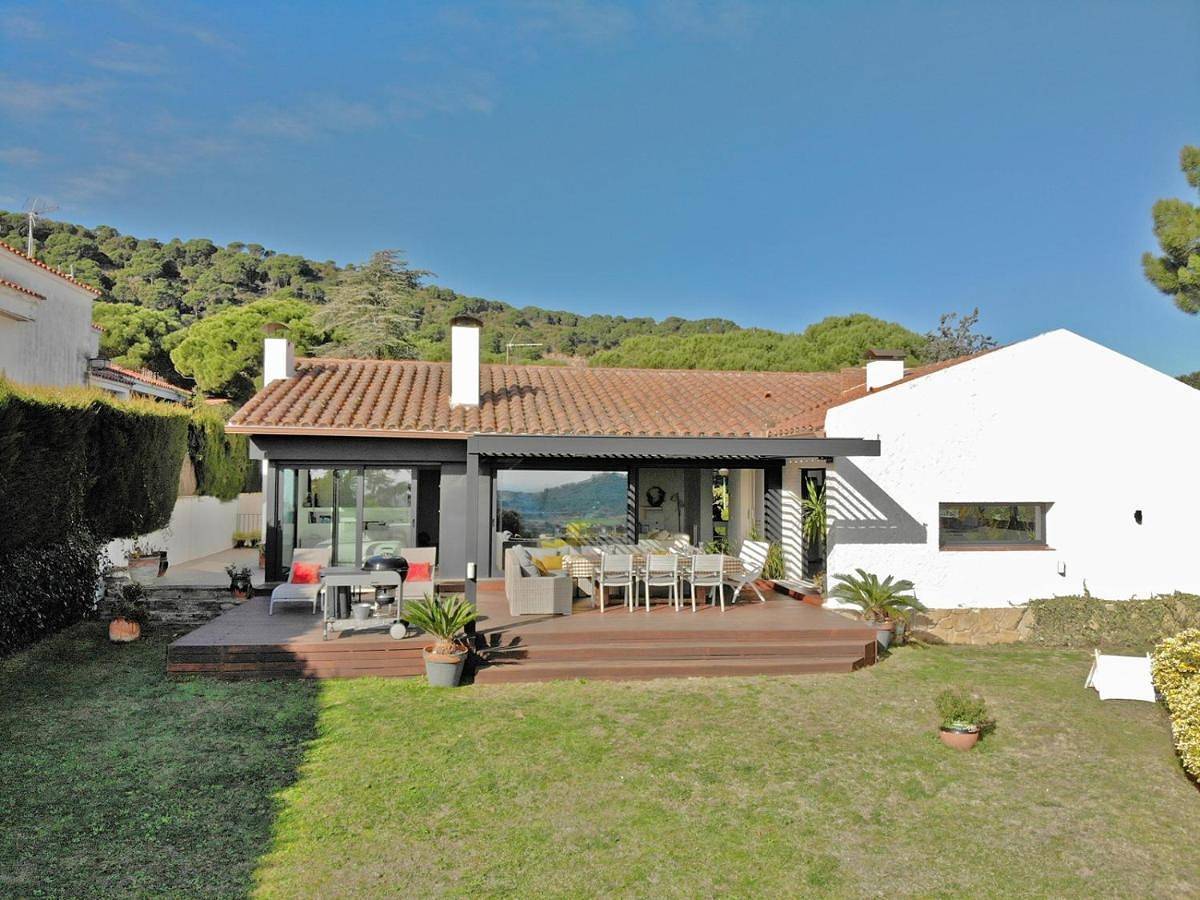 Five-Bedroom House in Argentona, Costa del Maresme