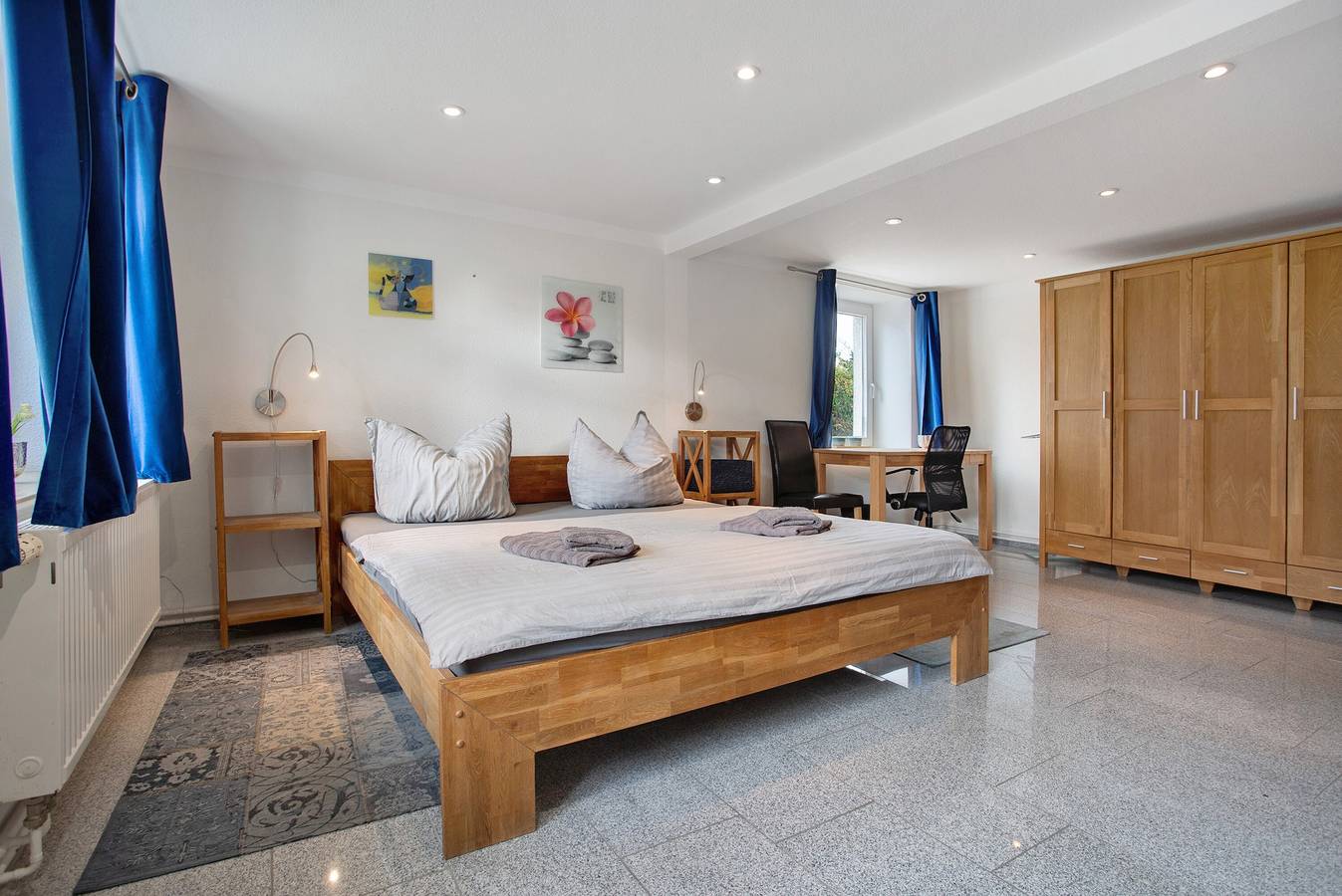 Apartamento entero, Apartamento 'Bäckerhus - Ferienwohnung 1' con terraza privada y Wi-Fi in Wiek, Rügen