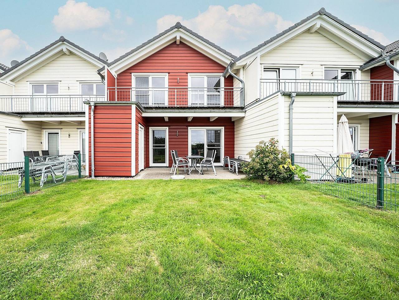 Leuchtfeuer 26 - Ferienhaus mit Deichblick und Kamin - Komfort-Ferienhaus mit Sauna nahe Nordseestrand in Dagebüll, Nordseeküste