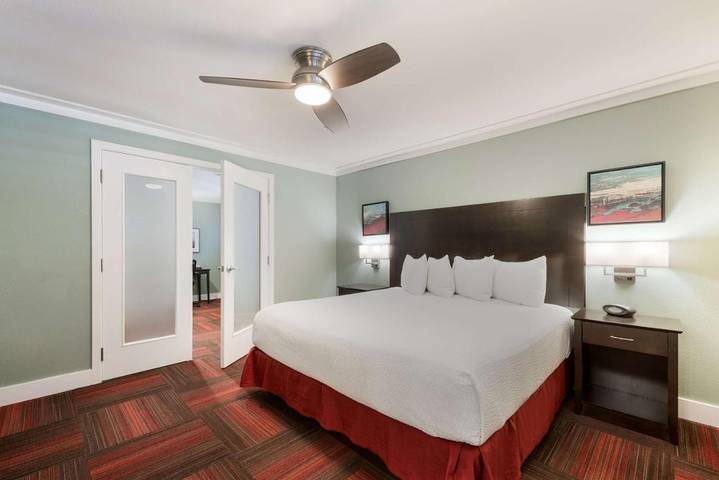 Hotel para 2 personas, con piscina - 1