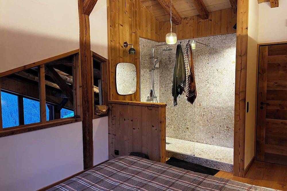 Chalet de Charme Peisey, domaine des Arcs- 13 people in Parque Nacional de Vanoise