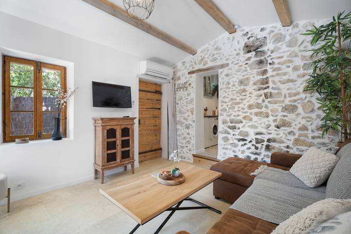 Gîte pour 5 personnes, avec Jacuzzi et Jardin dans le Var