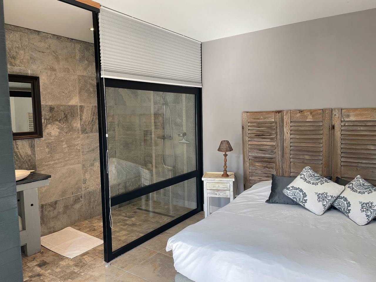 Chambre « L'écurie » avec piscine partagée, terrasse partagée et Wi-Fi in Cheverny, Sologne