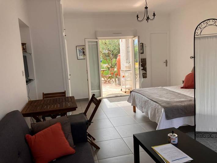 Maison d’hôte pour 2 personnes, avec piscine et jardin à Maureillas-las-Illas