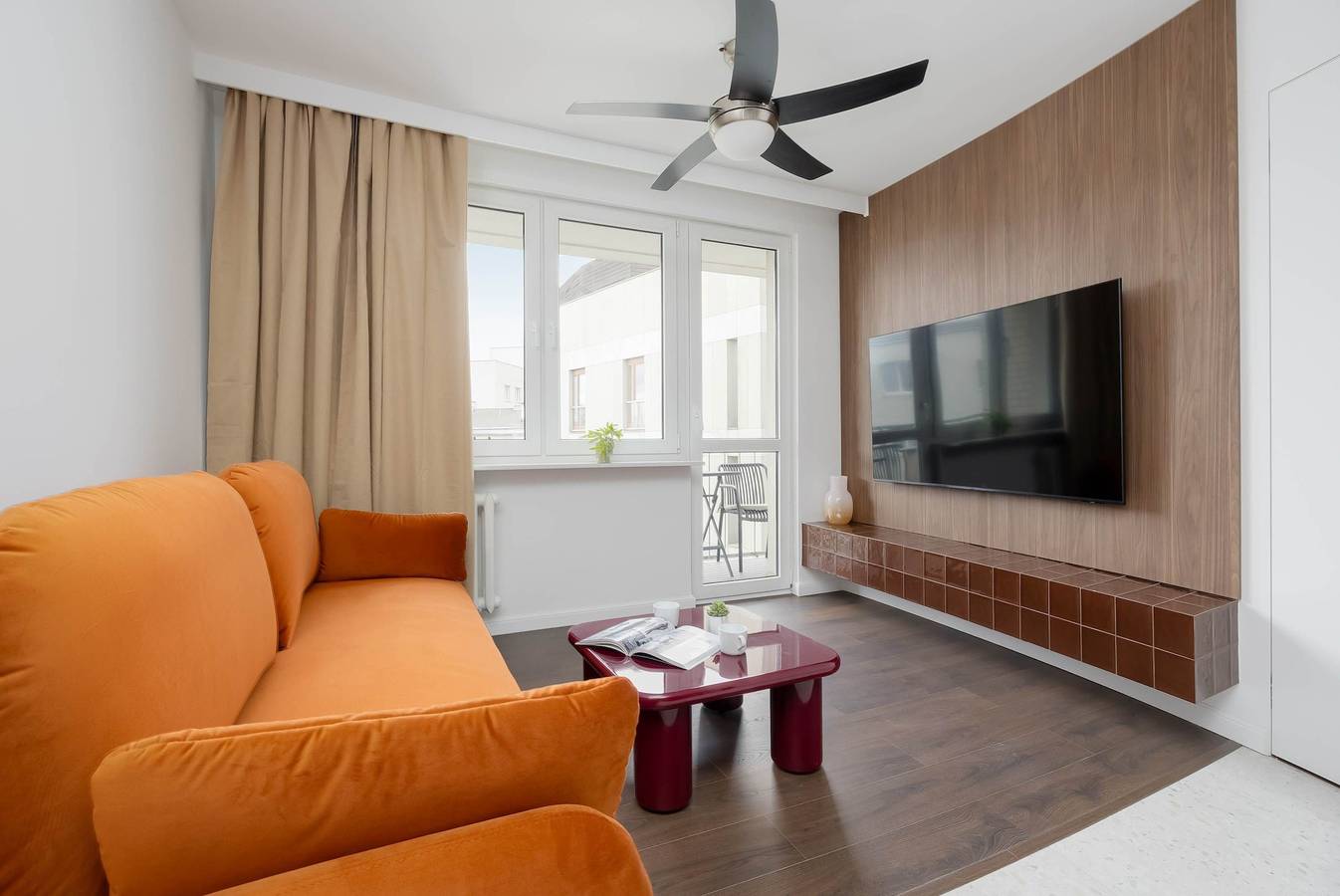 Entire apartment, Modern Apartment with Balcony   City Center in Warsaw Śródmieście, Warsaw