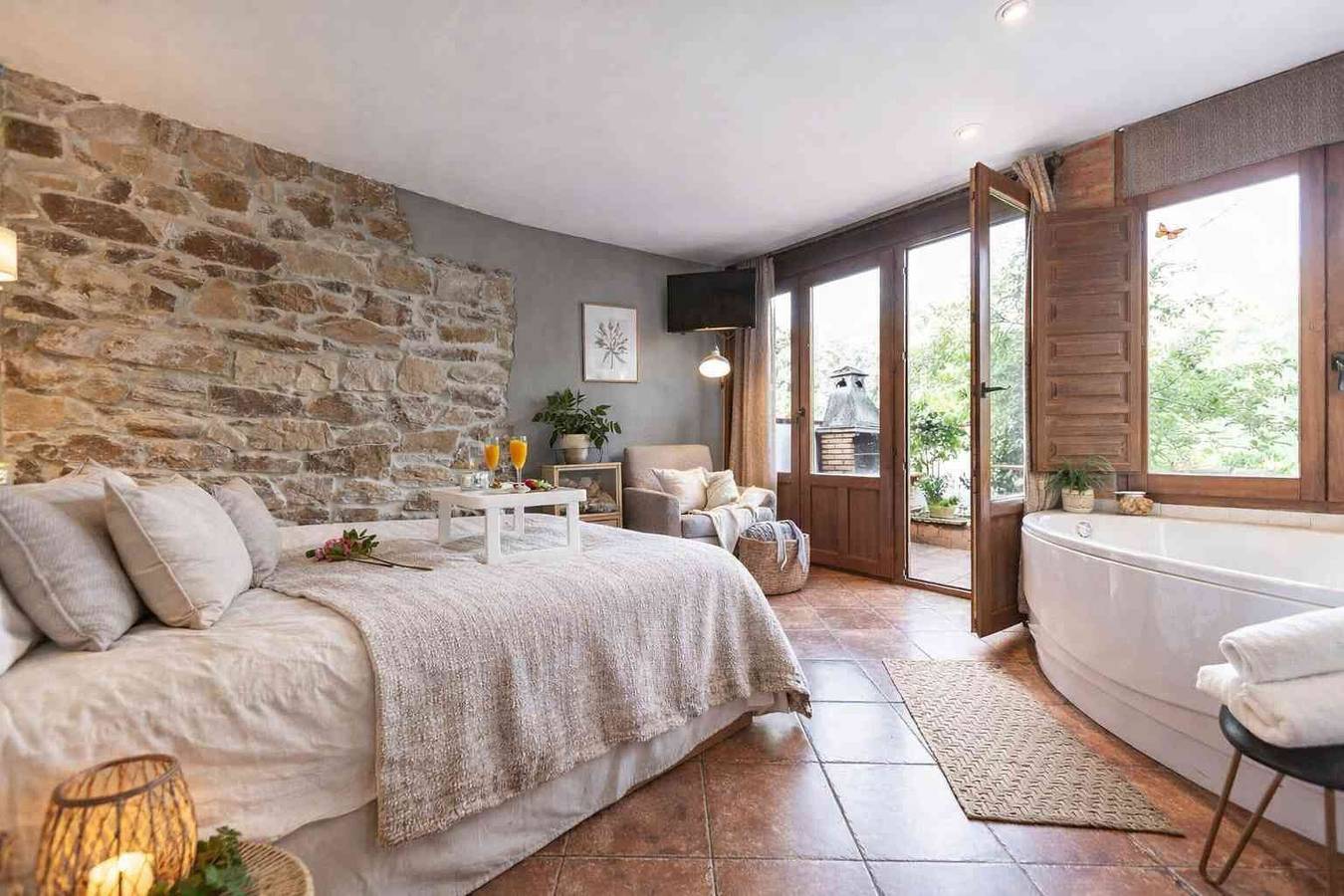 Appartement 'El Ablanu, bubbelbad en uitzicht' met bergzicht, terras en wifi, foto 15